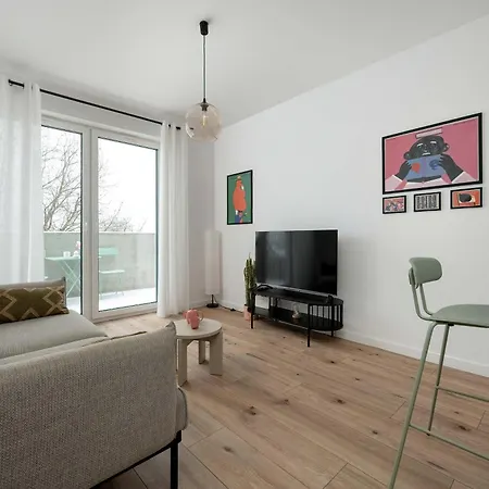 Beige In With Parking And Balcony By Renters *