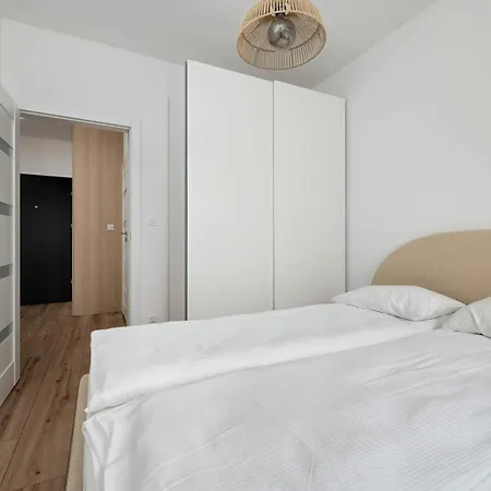 Apartment Beige In With Parking And Balcony By Renters *
